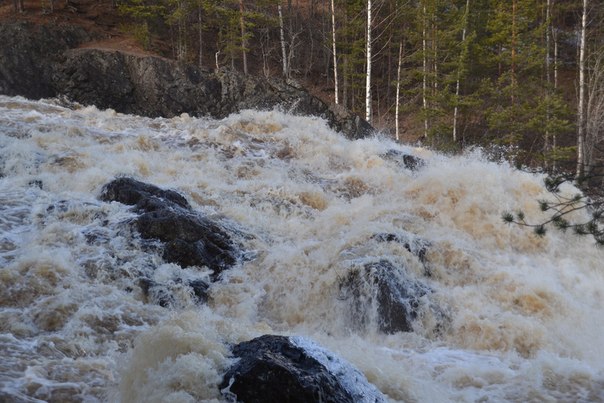 Гирвасский 
водосброс